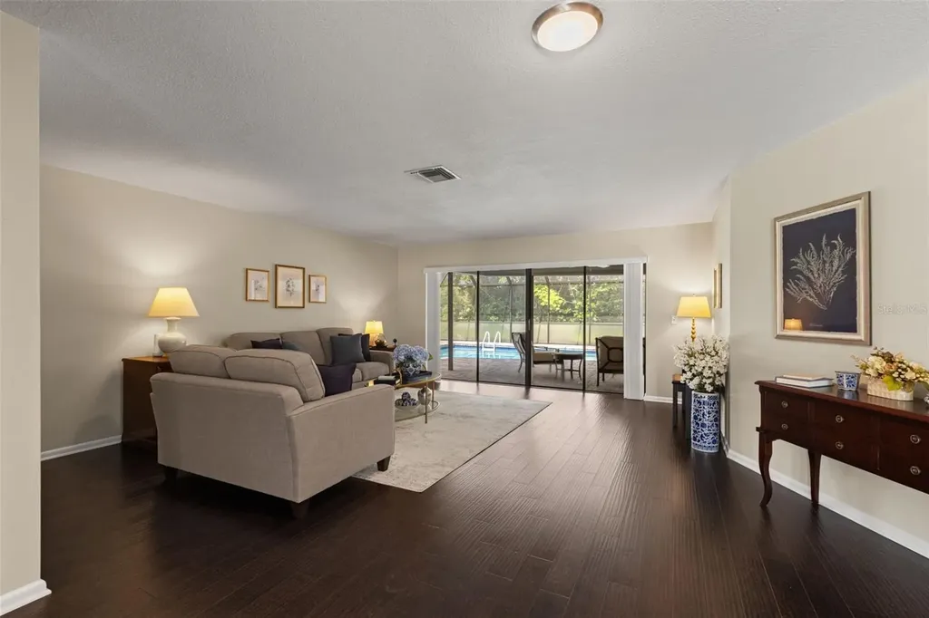 13916 Middle Park Drive Tampa FL 33624