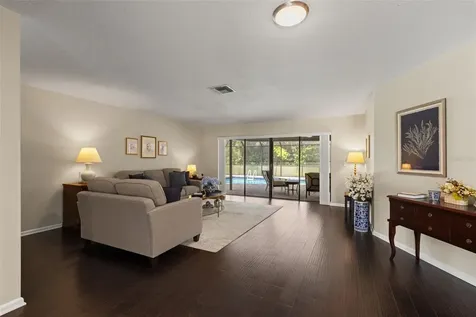 13916 Middle Park Drive Tampa FL 33624