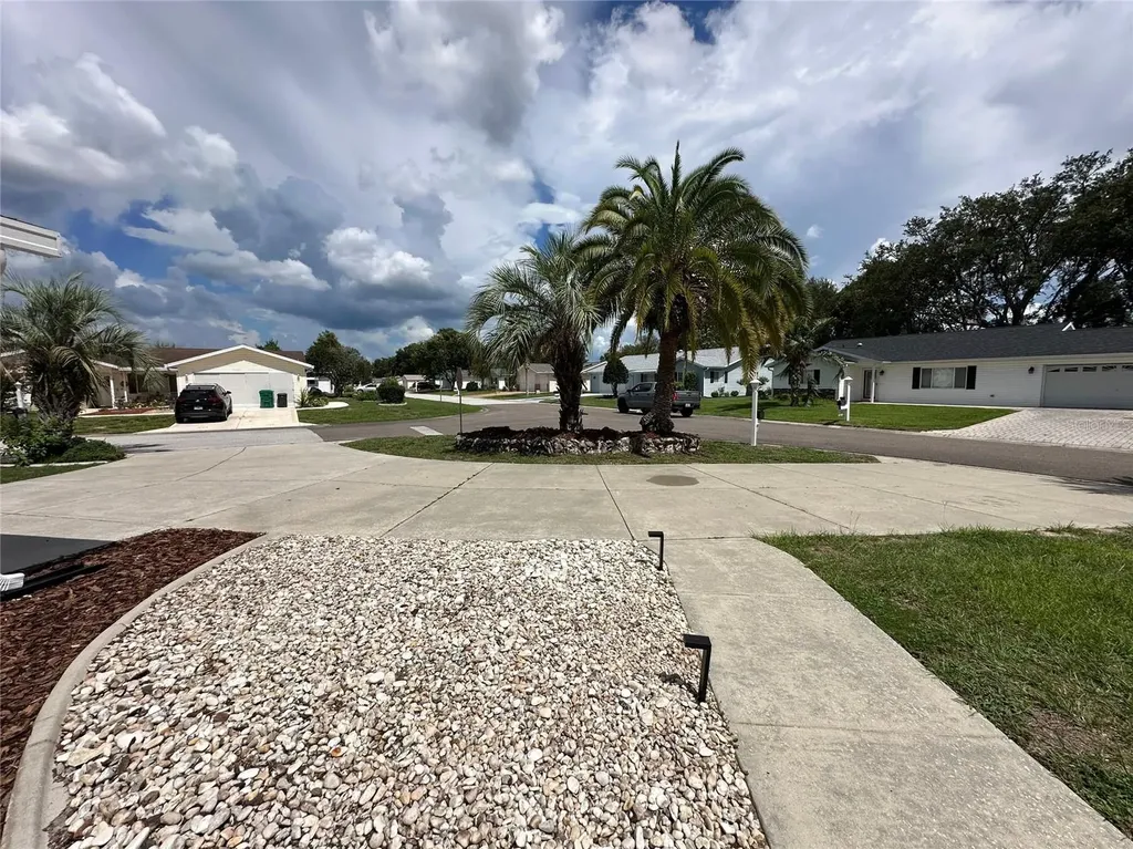 17966 SE 97th Court Summerfield FL 34491