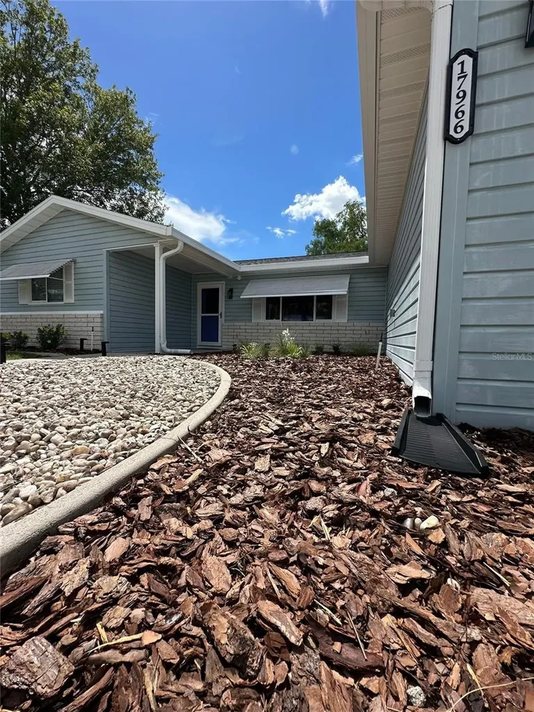 17966 SE 97th Court Summerfield FL 34491