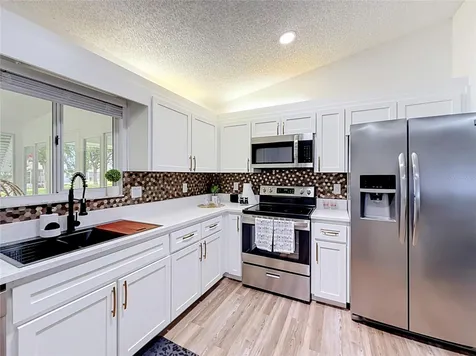 17966 SE 97th Court Summerfield FL 34491