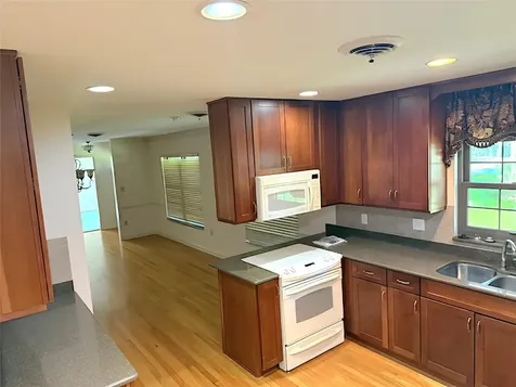 2143 SE 3rd Street Ocala FL 34471
