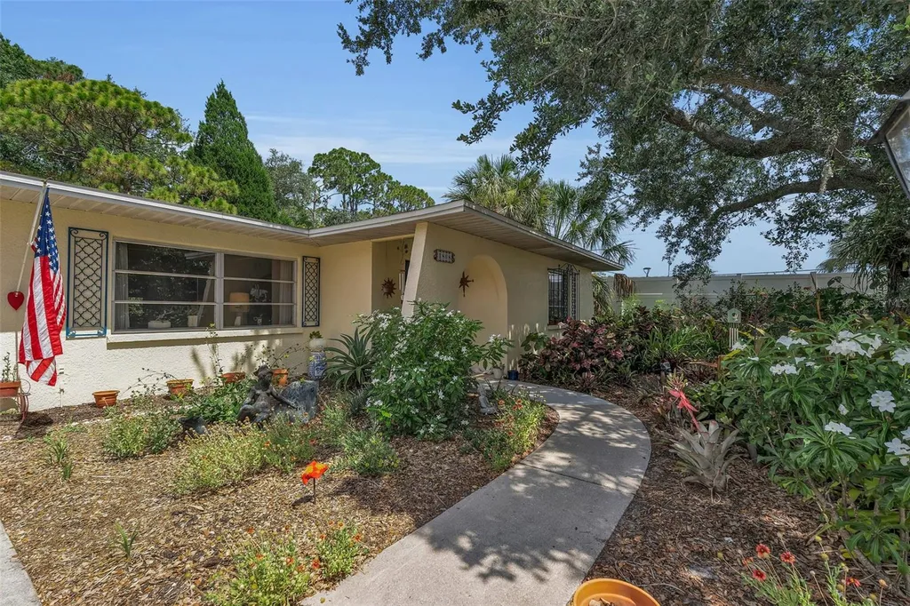 1808 49th Street W Bradenton FL 34209