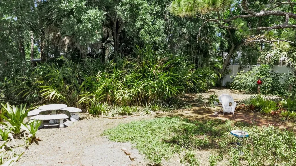 1808 49th Street W Bradenton FL 34209