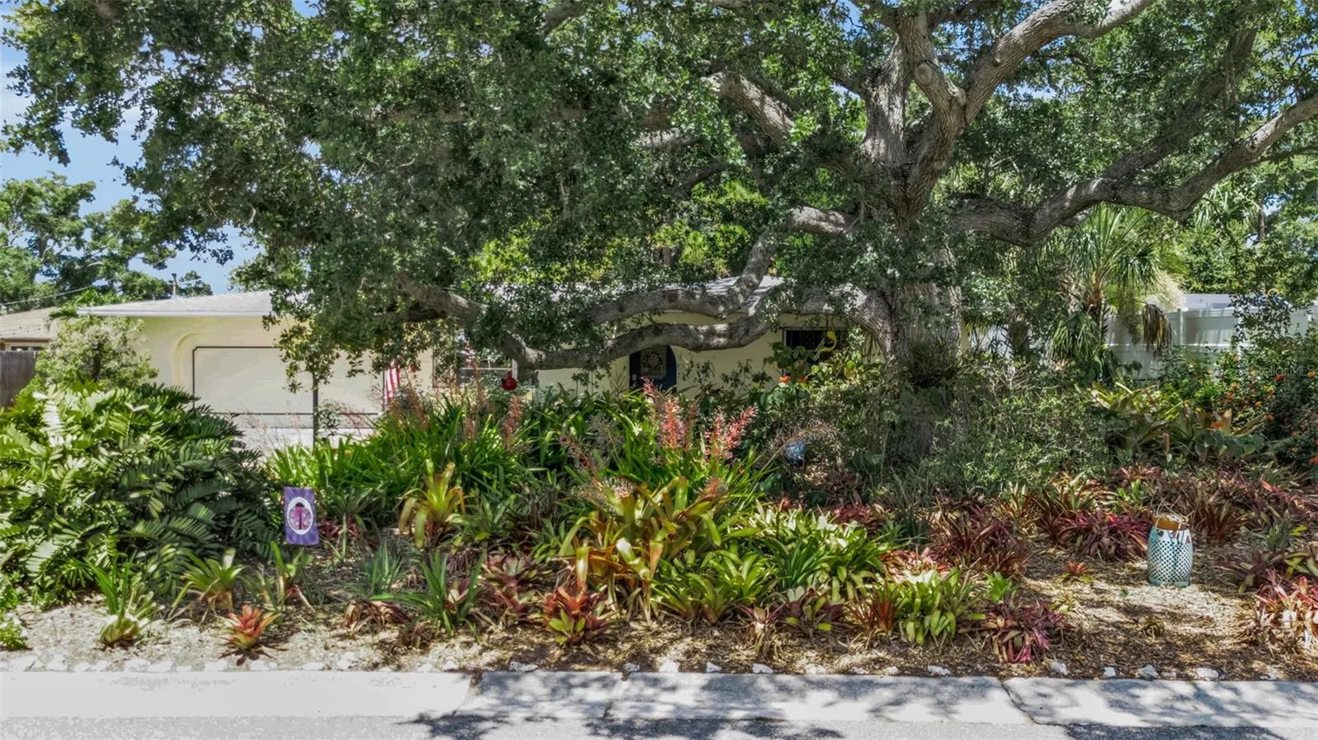 1808 49th Street W Bradenton FL 34209