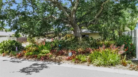 1808 49th Street W Bradenton FL 34209