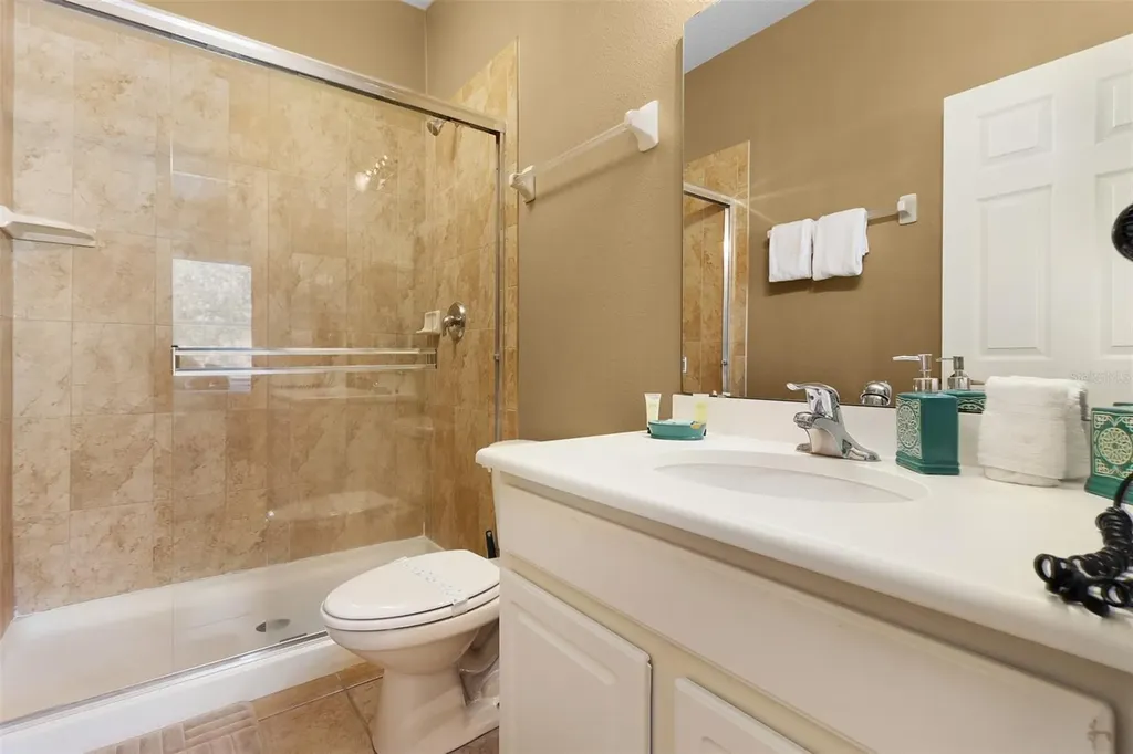 2837 Oakwater Drive Kissimmee FL 34747
