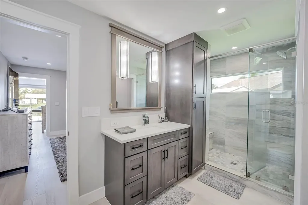 5204 Tower Drive Cape Coral FL 33904