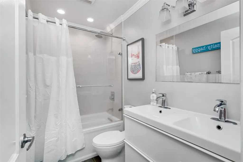 4779 Coquina Key Drive SE St Petersburg FL 33705