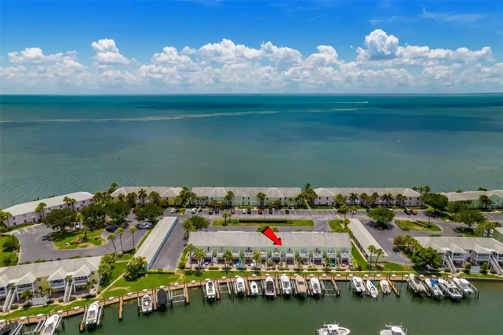 4779 Coquina Key Drive SE St Petersburg FL 33705