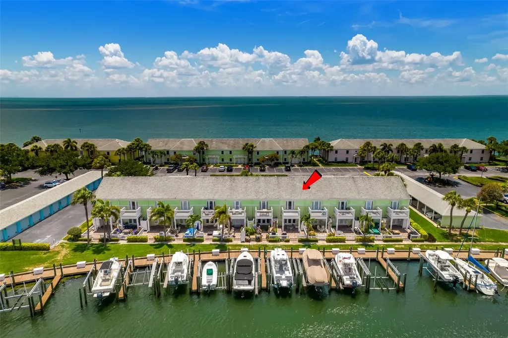 4779 Coquina Key Drive SE St Petersburg FL 33705