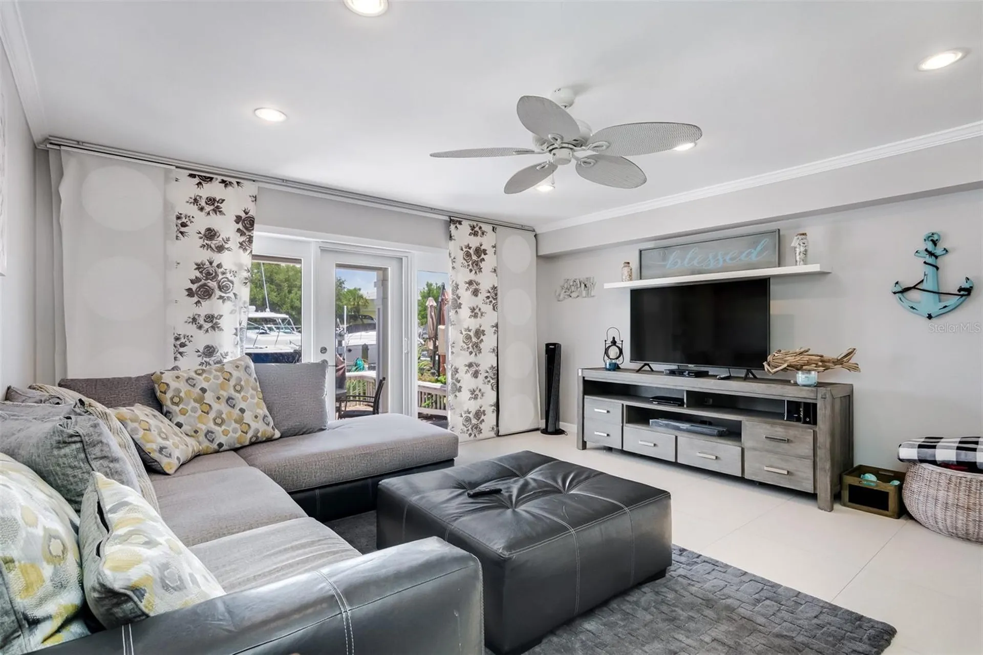 4779 Coquina Key Drive SE St Petersburg FL 33705