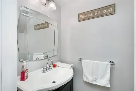 4779 Coquina Key Drive SE St Petersburg FL 33705