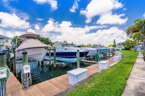 4779 Coquina Key Drive SE St Petersburg FL 33705