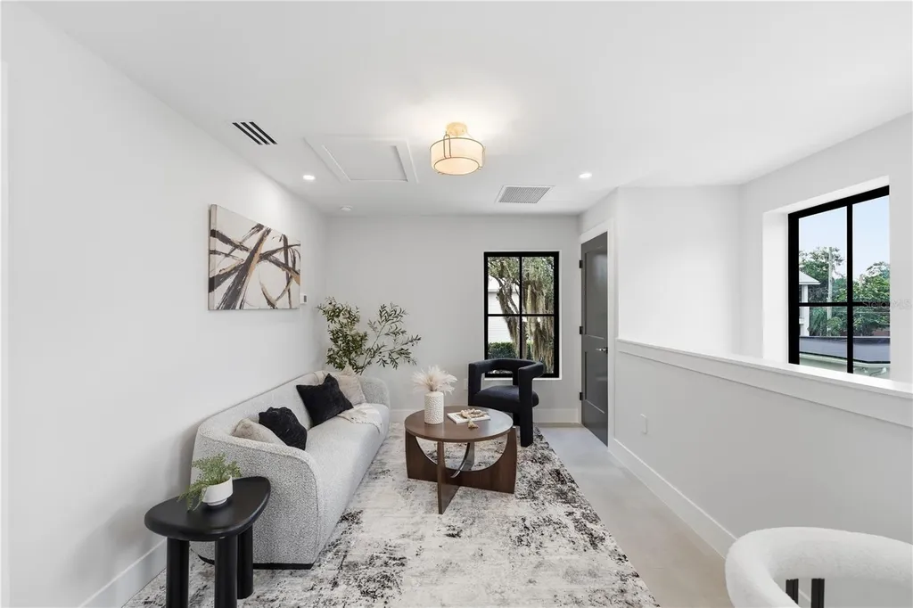1222 Poinsettia Avenue Orlando FL 32804