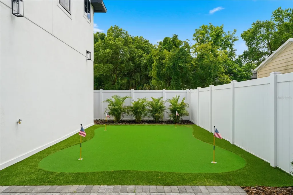 1222 Poinsettia Avenue Orlando FL 32804