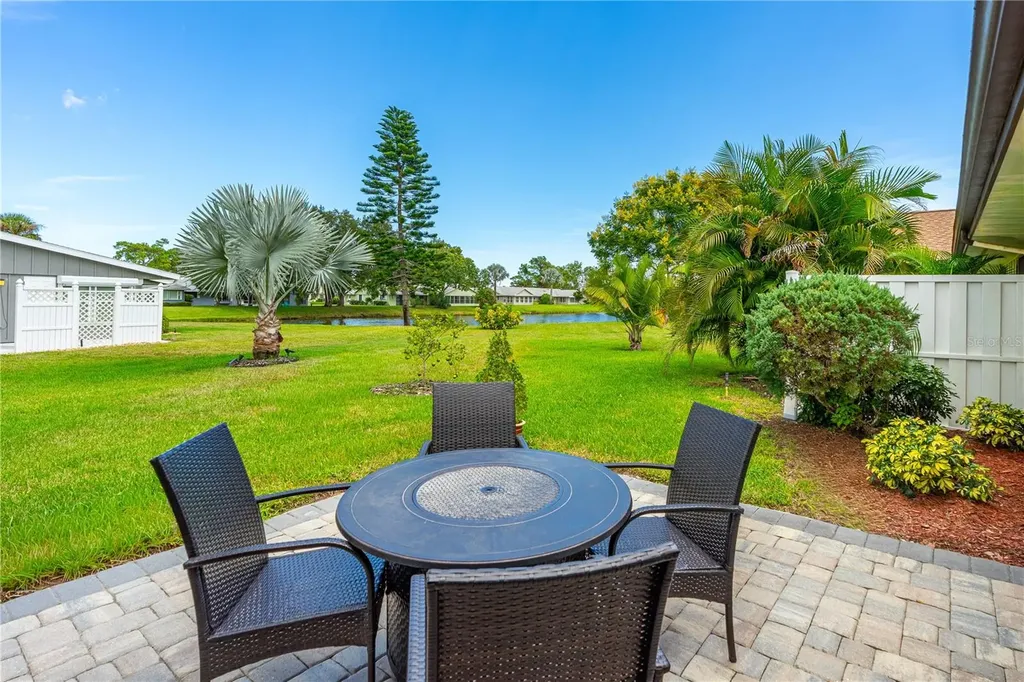 34 Lake Fairgreen Circle New Smyrna Beach FL 32168