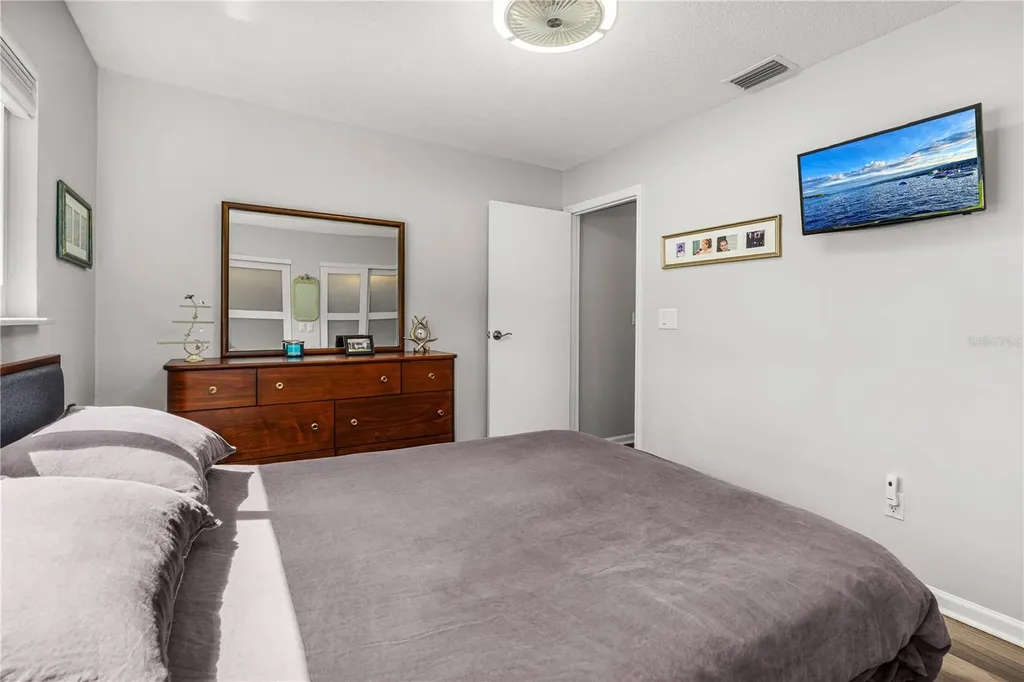34 Lake Fairgreen Circle New Smyrna Beach FL 32168