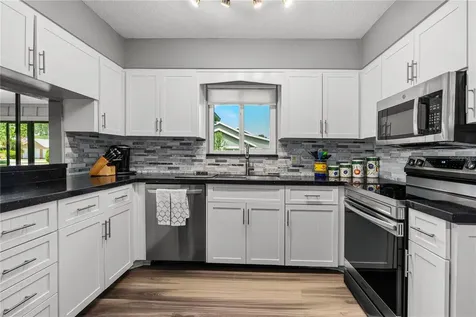 34 Lake Fairgreen Circle New Smyrna Beach FL 32168