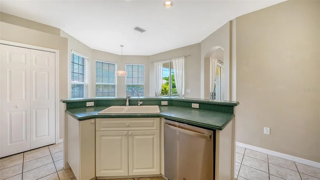 439 E Rossetti Drive Nokomis FL 34275