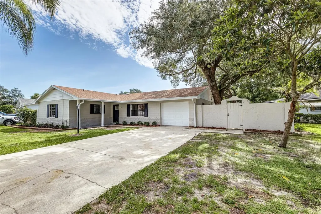 527 Princess Place Lakeland FL 33803