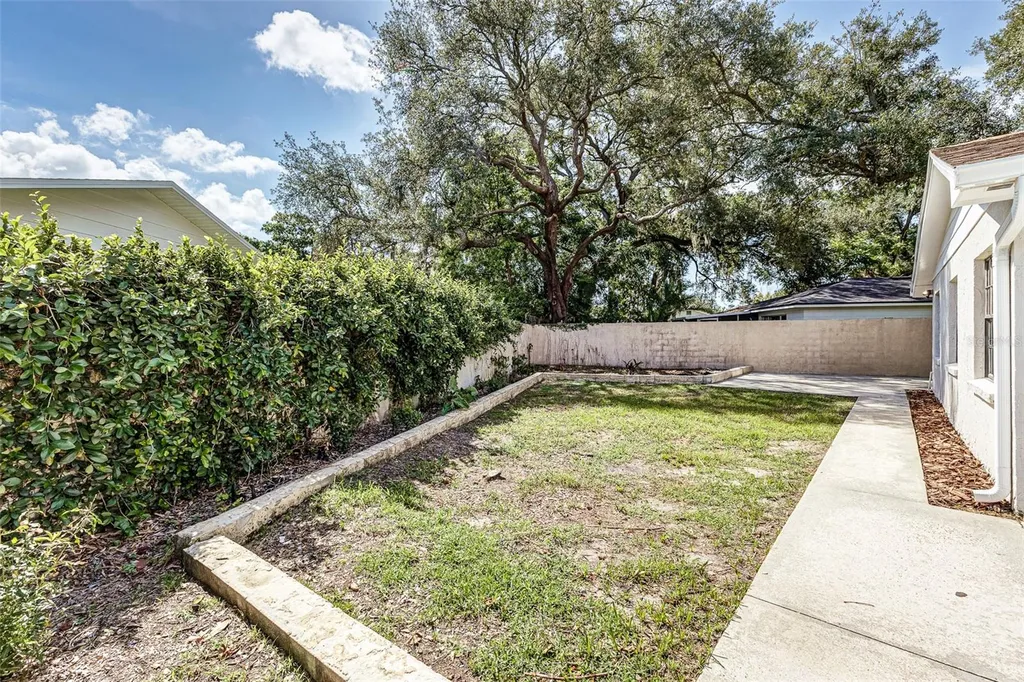 527 Princess Place Lakeland FL 33803