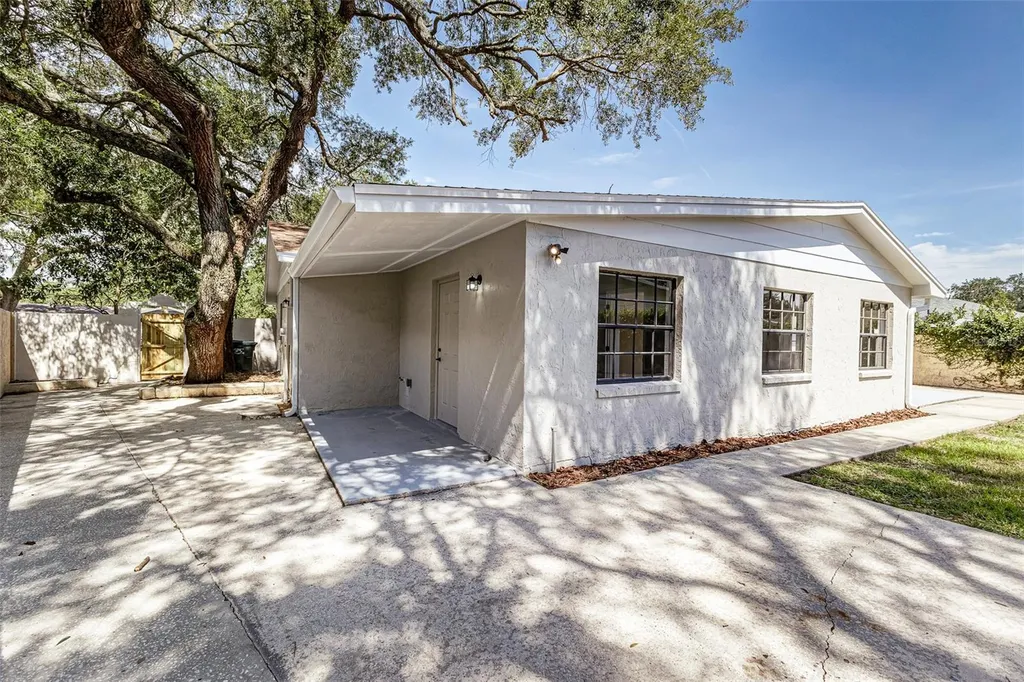 527 Princess Place Lakeland FL 33803