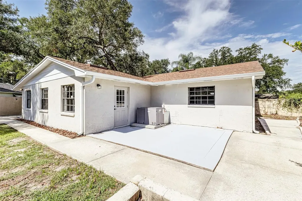 527 Princess Place Lakeland FL 33803