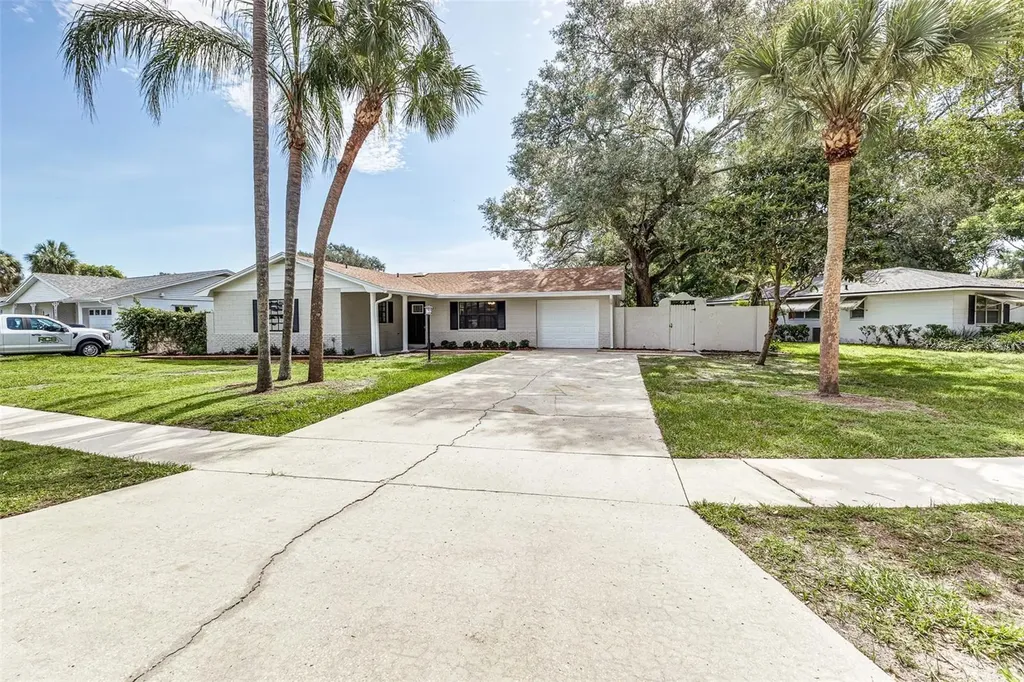 527 Princess Place Lakeland FL 33803