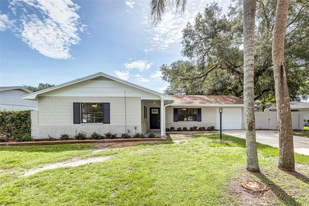 527 Princess Place Lakeland FL 33803