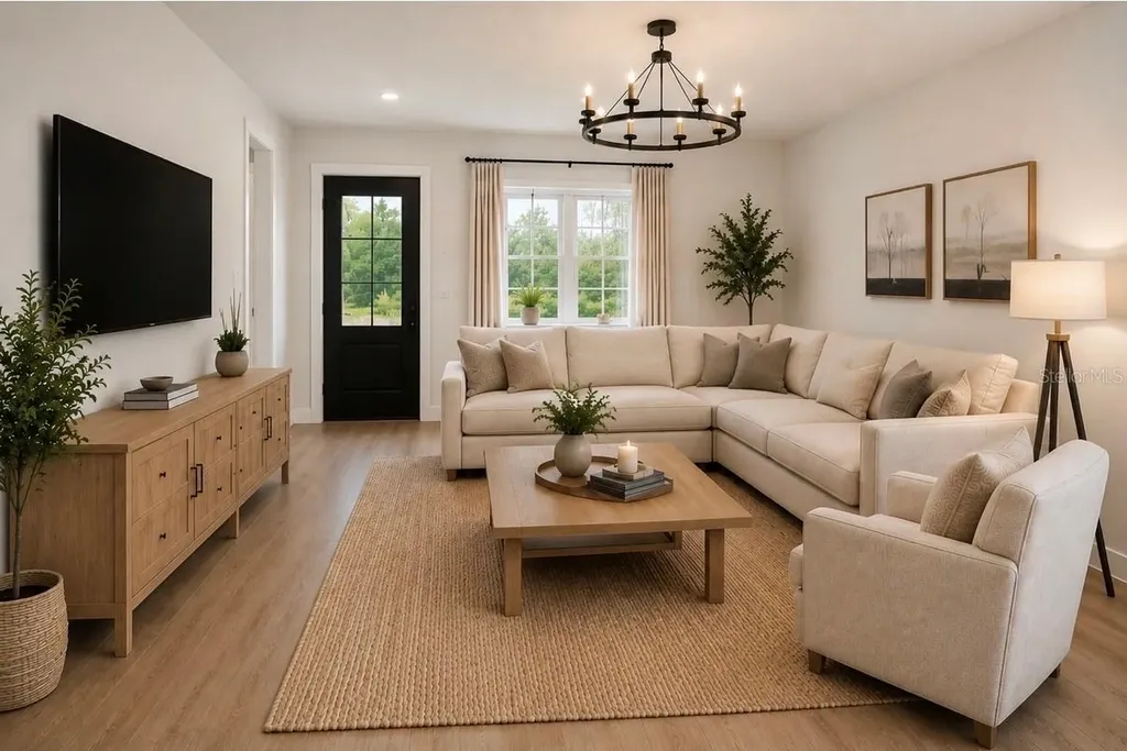 4543 Emerson Avenue S St Petersburg FL 33711