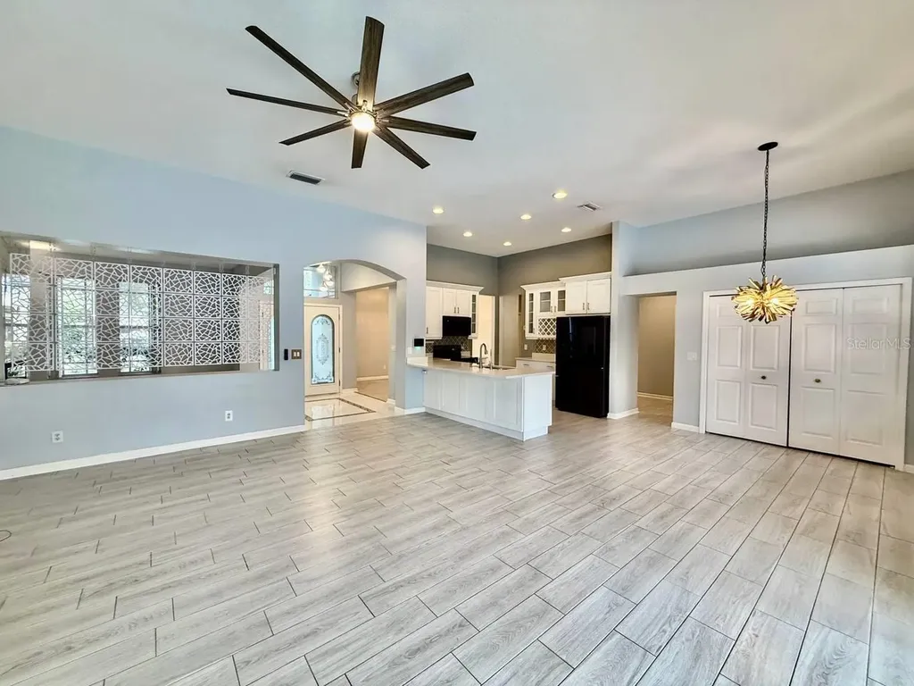 4301 River Close Boulevard Valrico FL 33596