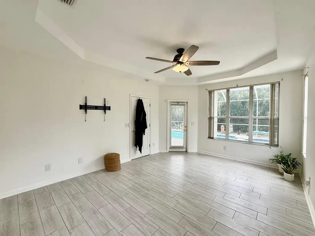4301 River Close Boulevard Valrico FL 33596