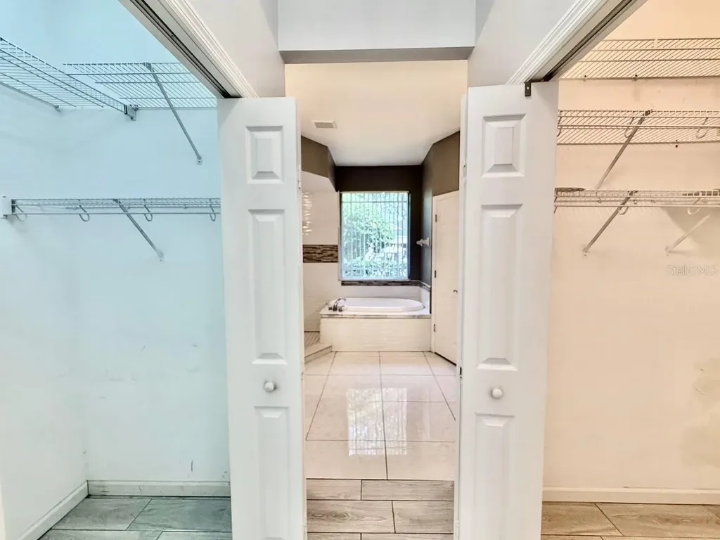 4301 River Close Boulevard Valrico FL 33596