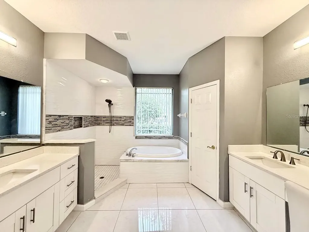 4301 River Close Boulevard Valrico FL 33596