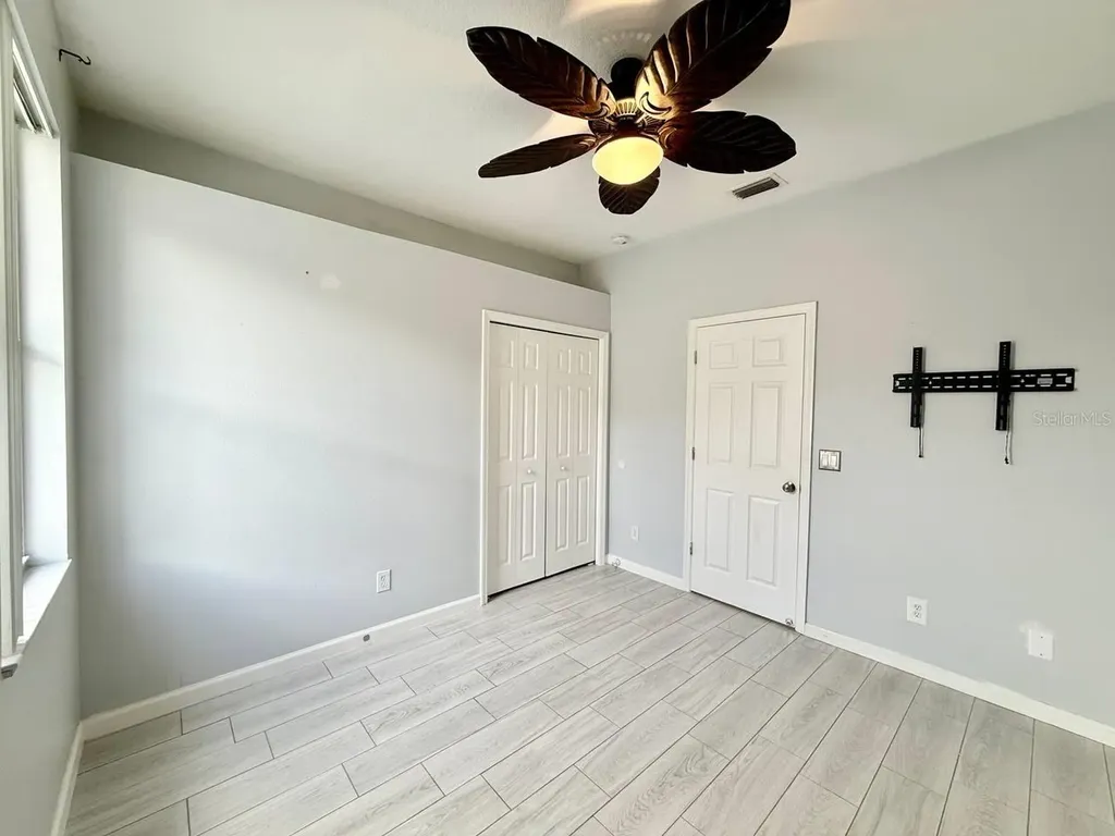 4301 River Close Boulevard Valrico FL 33596