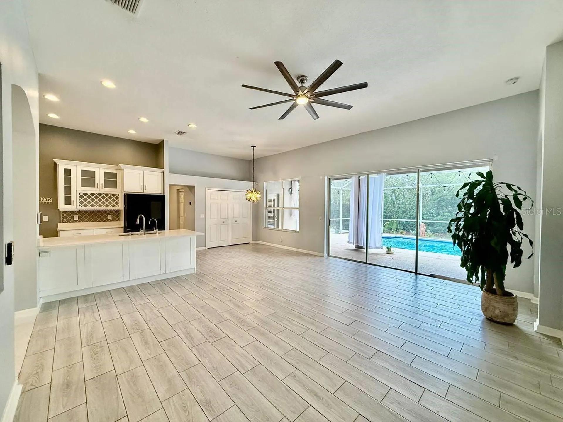 4301 River Close Boulevard Valrico FL 33596