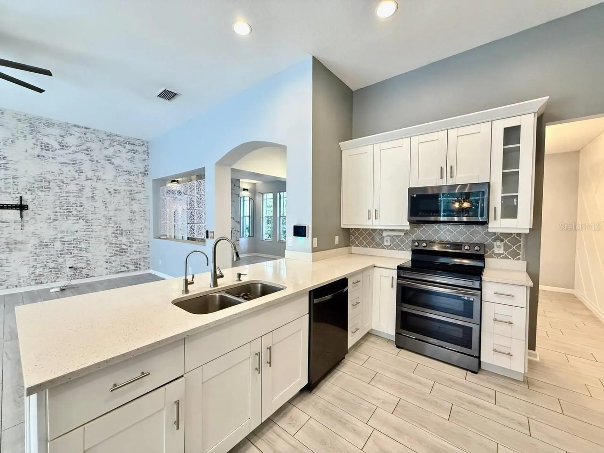 4301 River Close Boulevard Valrico FL 33596