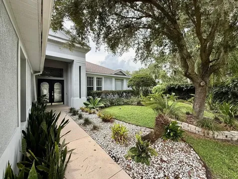 4301 River Close Boulevard Valrico FL 33596