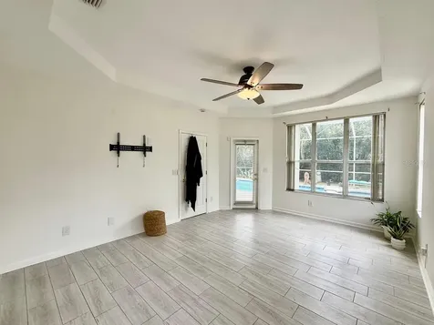 4301 River Close Boulevard Valrico FL 33596