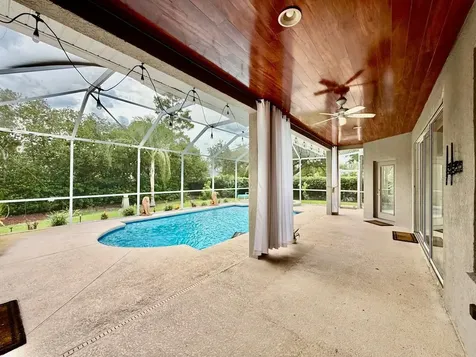 4301 River Close Boulevard Valrico FL 33596