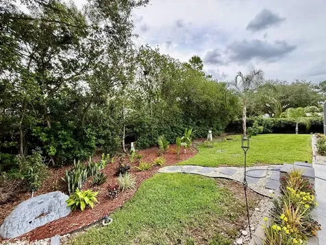 4301 River Close Boulevard Valrico FL 33596