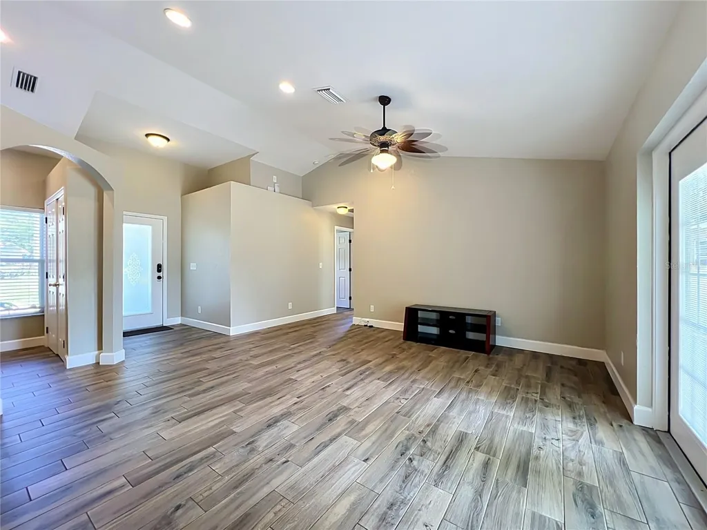 1193 Lake Lucerne Circle Winter Springs FL 32708