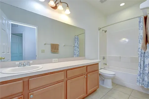 426 Summerlyn Drive Valrico FL 33594