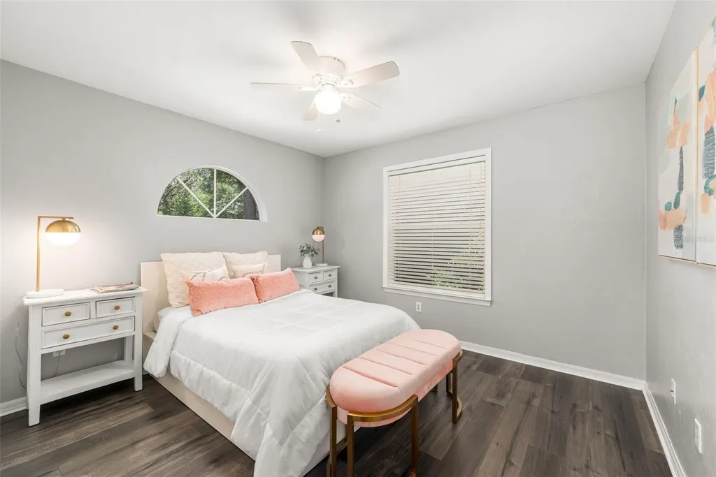 9239 NW 16th Place Gainesville FL 32606