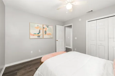 9239 NW 16th Place Gainesville FL 32606