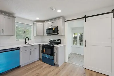 137 Lucerne Drive Debary FL 32713