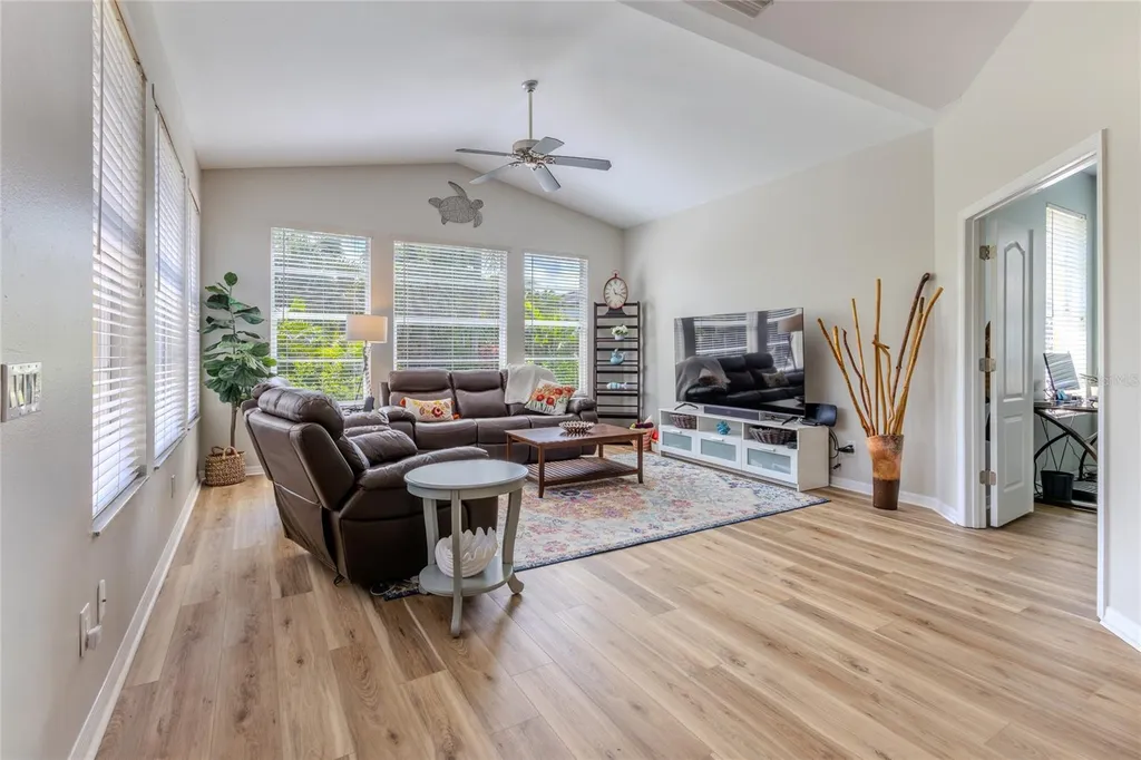 4092 Hearthstone Drive Sarasota FL 34238