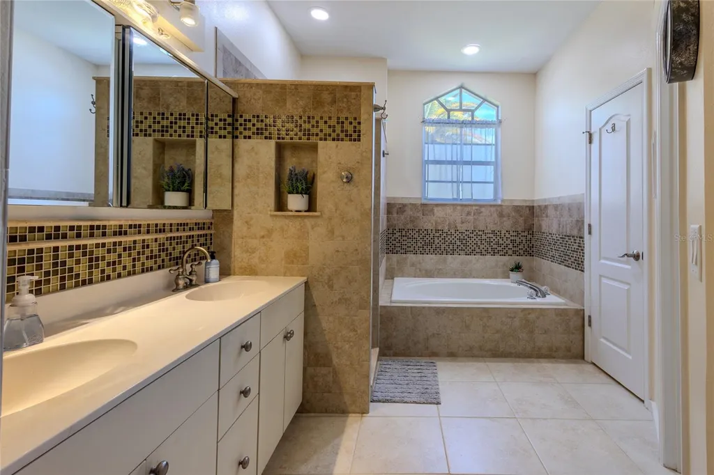 4092 Hearthstone Drive Sarasota FL 34238