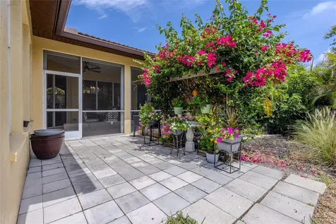 4092 Hearthstone Drive Sarasota FL 34238